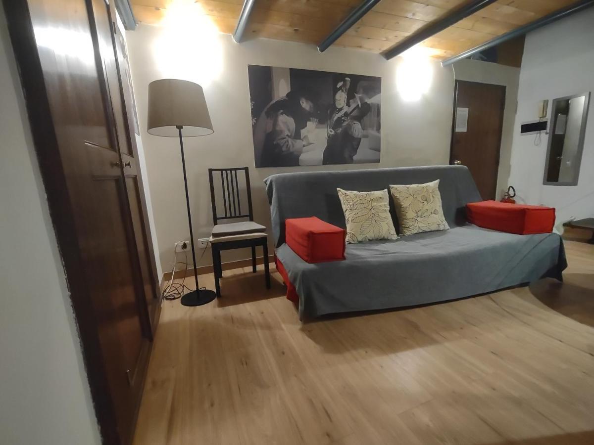 Independent In Trevi Fountain - Spain Square Apartamento